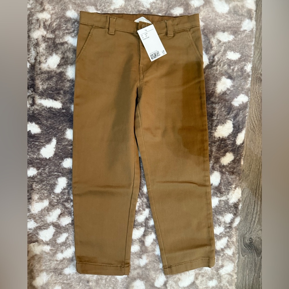 NWT. H&M boys pant. Size 5T